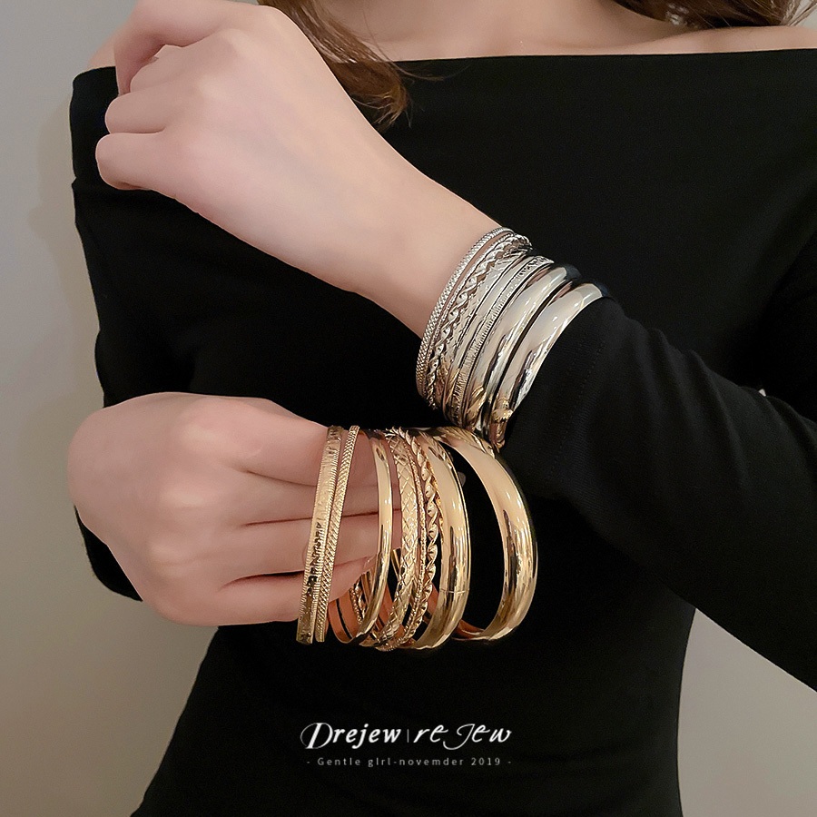 DREJEW European and American metallic glossy pattern bracelet eight-piece set, fashionable and simple, versatile bracelet, niche design sense, women's jewelry
