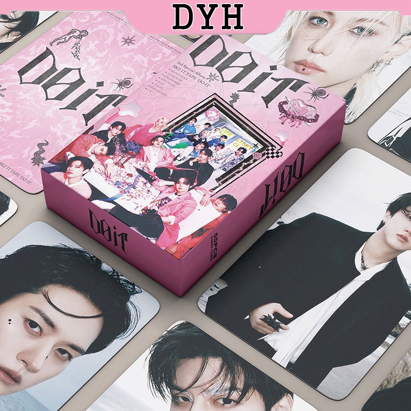 54pcs/box Stray Kids Photocards GIANT ATE Album LOMO Card Postcard (READY STOCK)