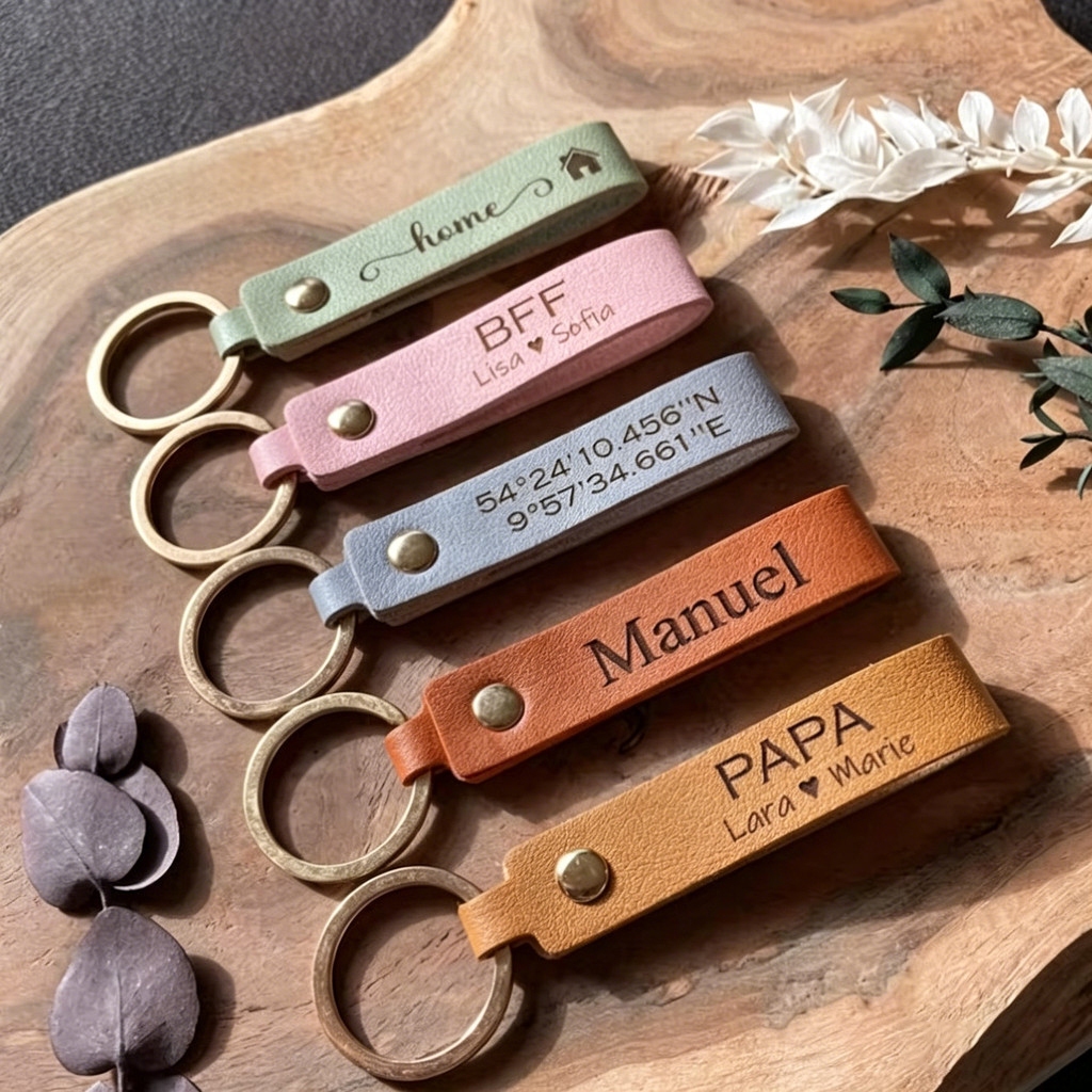 Keyring Pendant, Multicolor Free Personalized LOGO Leather Keychain Gifts for friend family Festival