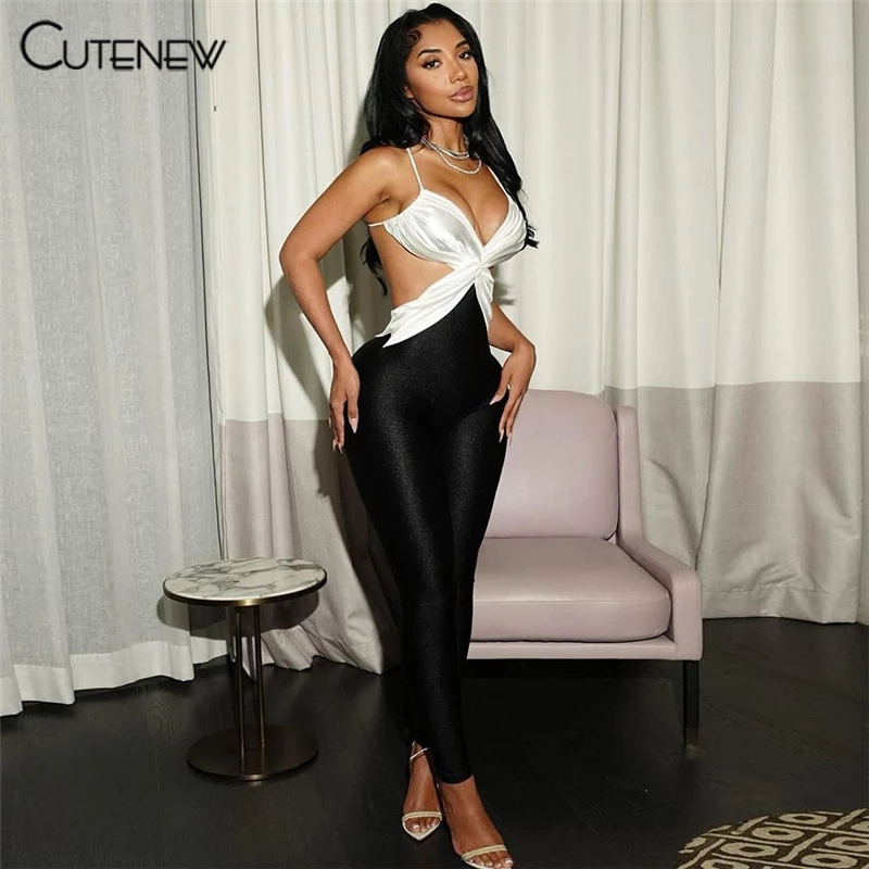 Cutie Contrast Color Halter Jumpsuit - Deep V Neckline, Backless Design, Slimming Style
