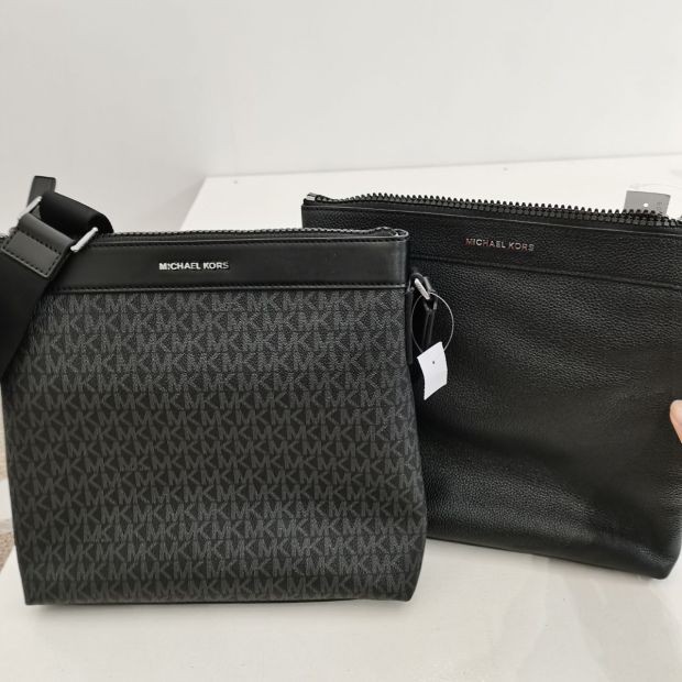 Michael Kors Men Crossbody Bag Black/Signature | Shopee Malaysia