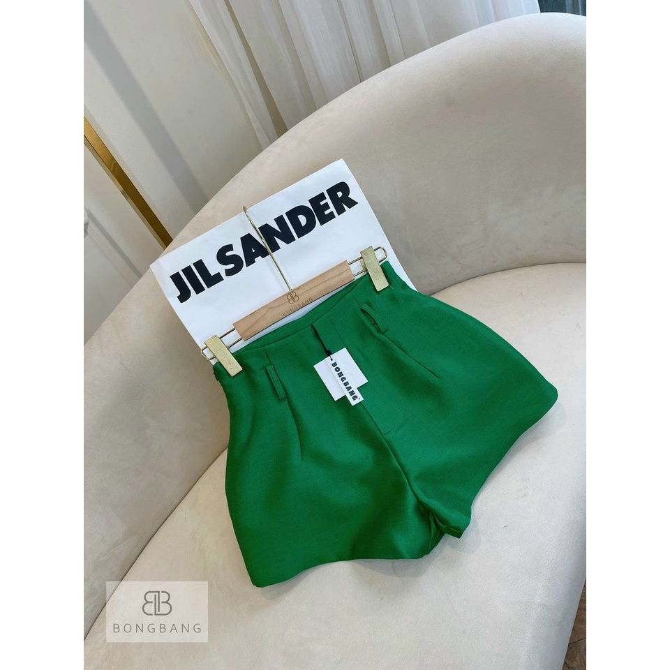 Very hot Glossy Fabric shorts ut Shopee Malaysia