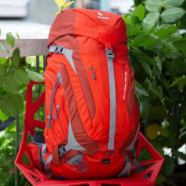 Deuter act trail pro 34 pack on sale