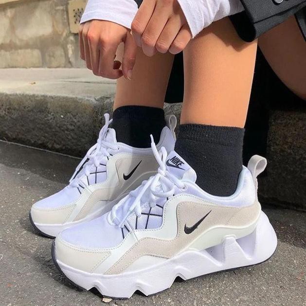 nike ryz summit white