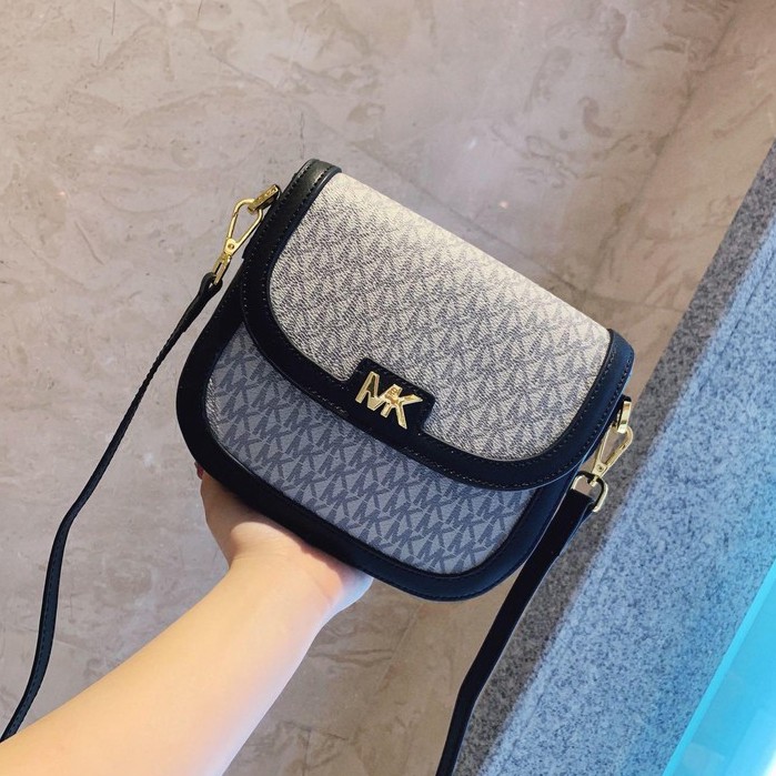 michael kors sling bag original