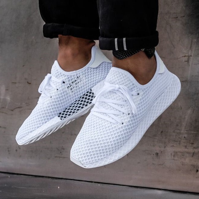 adidas deerupt runner triple white