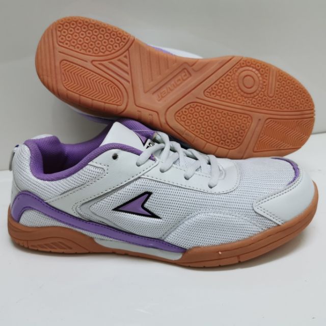 bata badminton shoes