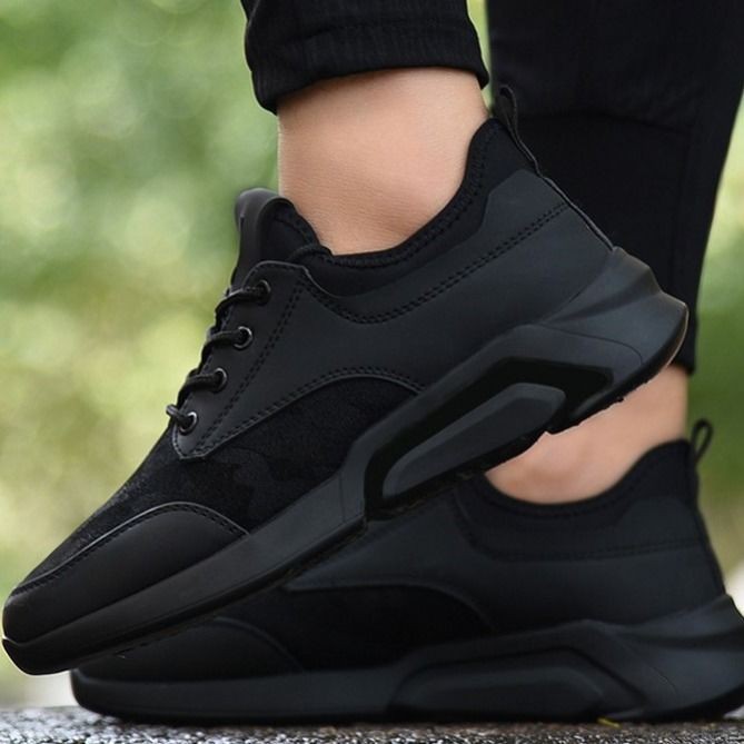 black sneakers for men