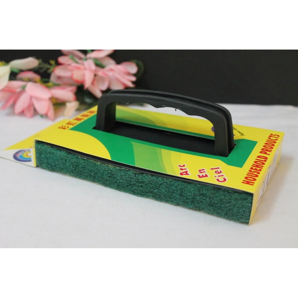 scouring pad with handle