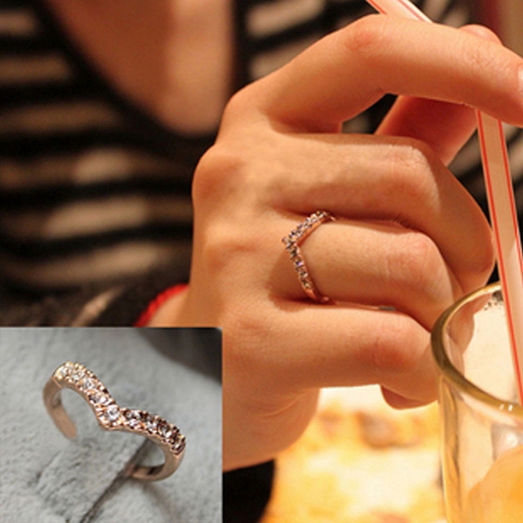 V Shaped Design With Small Diamond Finger Ring Tail Ring Shopee Malaysia