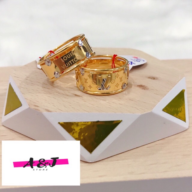 Lv 916 Gold Ring Newest Design Shopee Malaysia