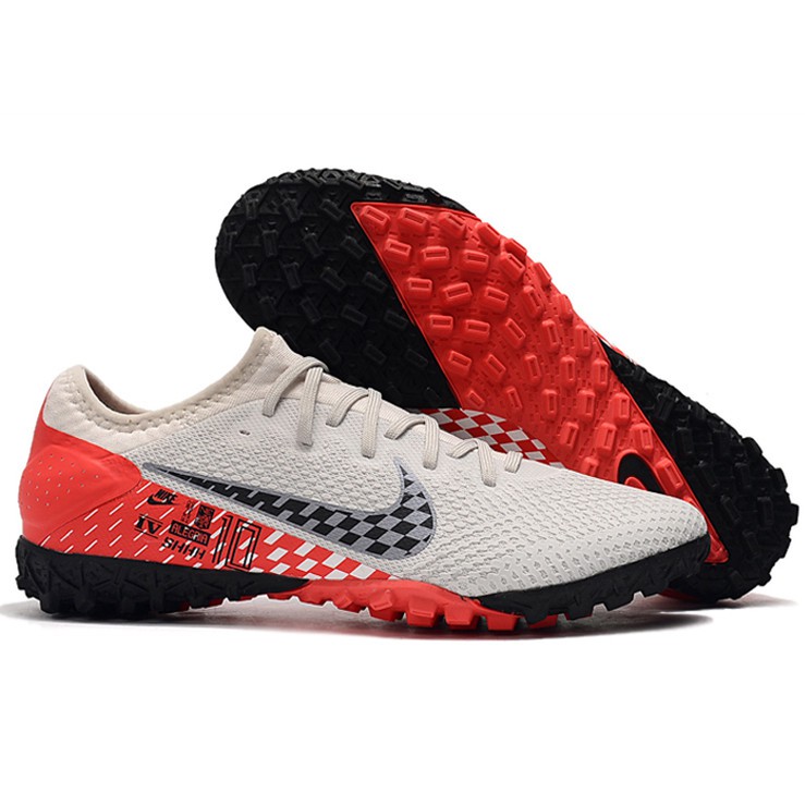 nike football training shoes