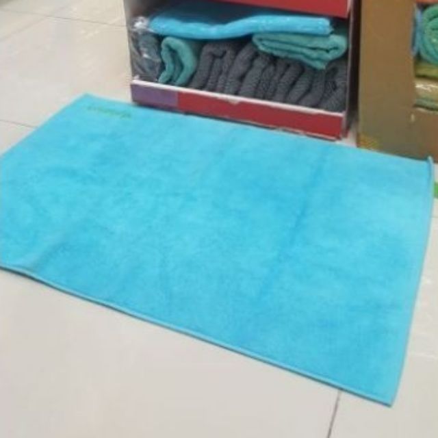 bath mat towel