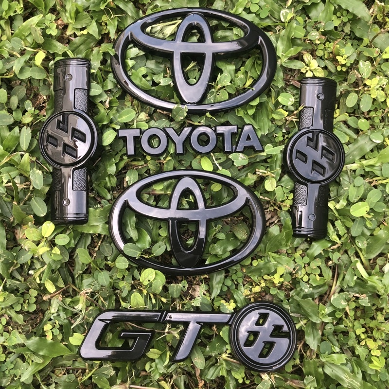 TOYOTA GT86 model 86 front and rear car logo 86 fender 86 round label ...