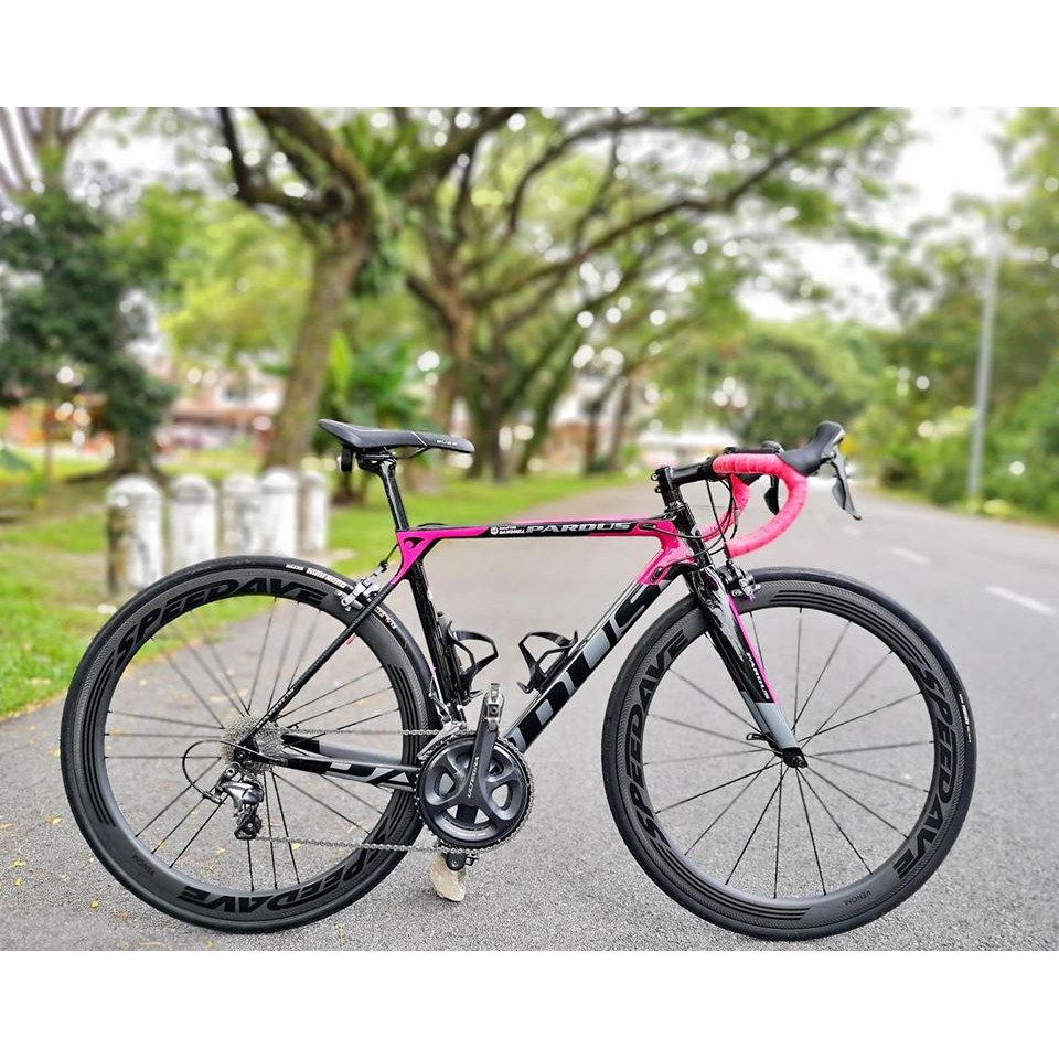 pink road bike