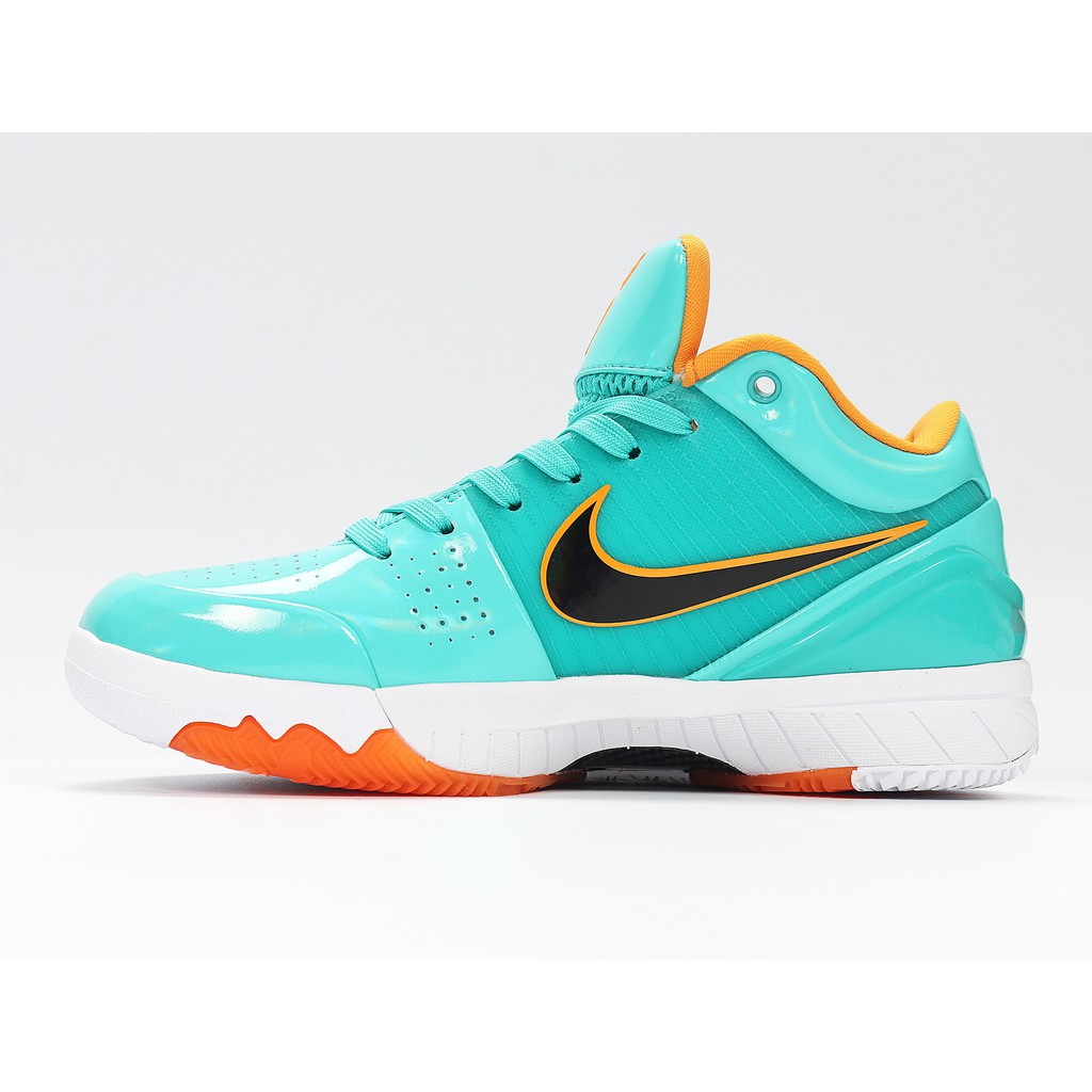 kobe 4 spurs