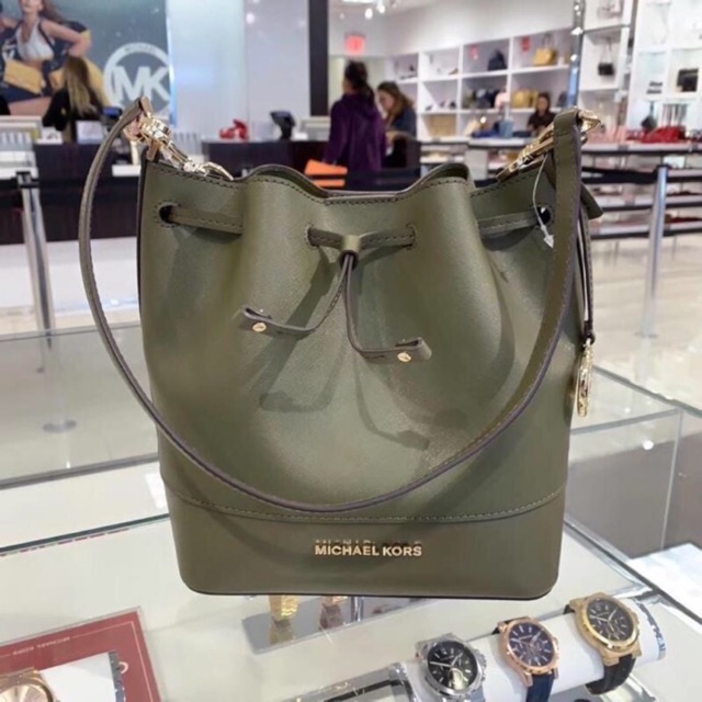 Michael Kors Trista Bucket Bag | Shopee 