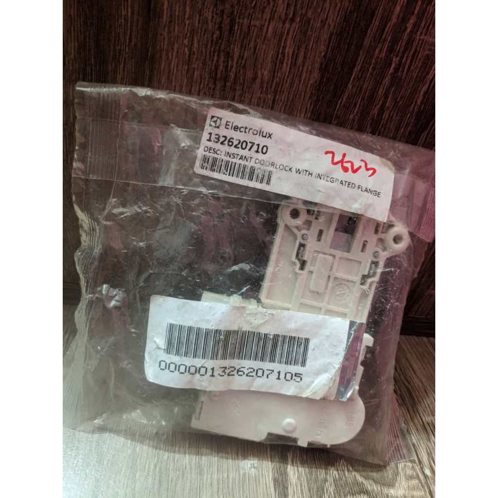ELECTROLUX DOOR LOCK SWITCH 132620710 Shopee Malaysia