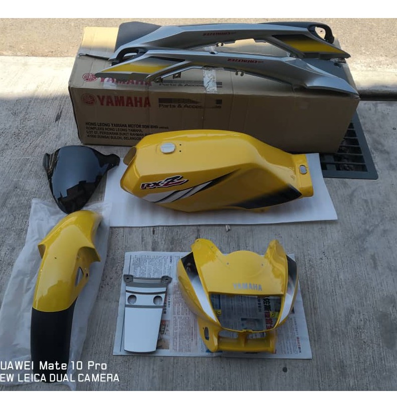 Yamaha Rxz Catalyzer Cover Set Oem Blue Grey Shopee Singapore