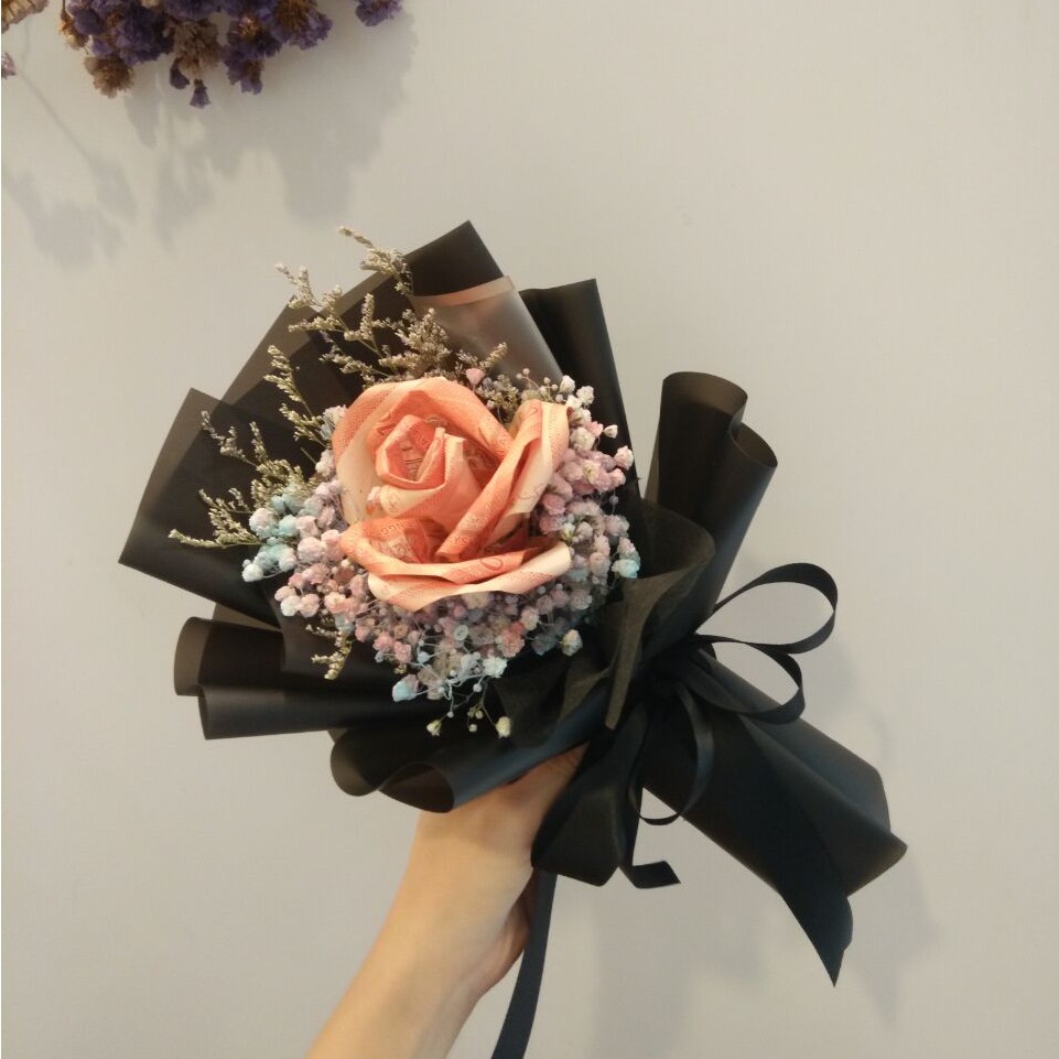 1 Money Rose Baby Breath Bouquet 1朵钱花玫瑰满天星花束