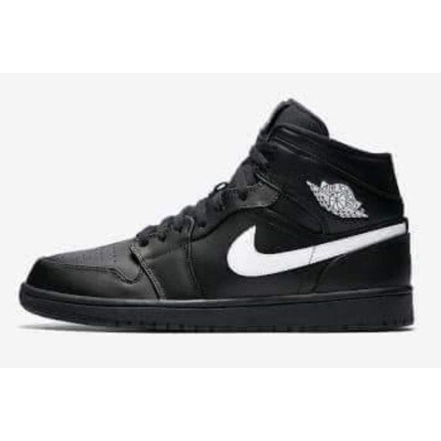 adidas aj1