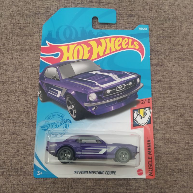 Hot Wheels Muscle Mania - Ford Mustang Coupé 1967 Noir - Échelle 1/64 - Boîte A 2022 - Modèle Rare (HTF)