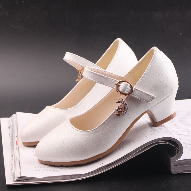 white princess shoes