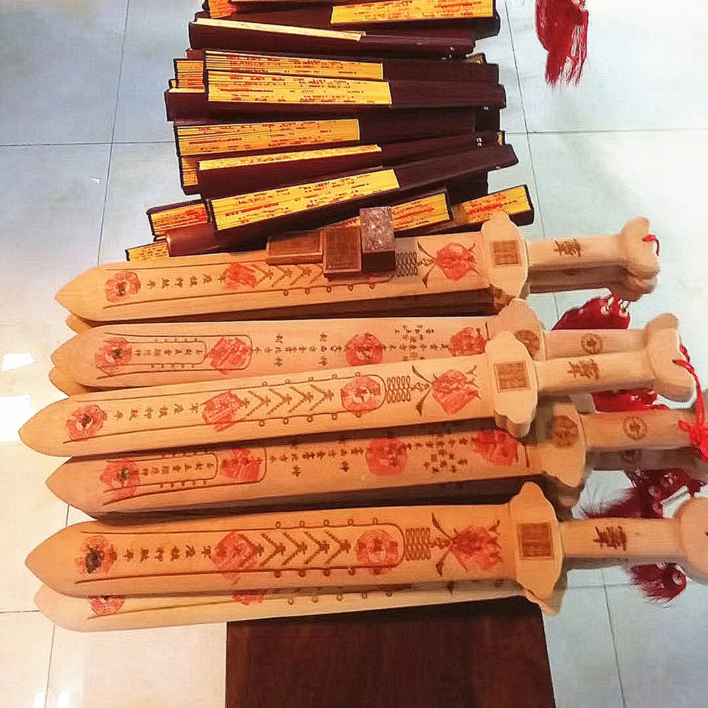 Buy 道教用品桃木法事一体剑六壬伏英馆五雷大将军五雷符剑道教法器现货 Seetracker Malaysia