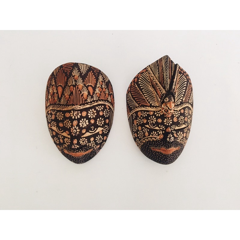 Panji Merak Batik Mask - Home Decor Wall Display, Typical Jogja Traditional Indonesian Souvenirs