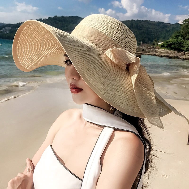 large floppy beach hat