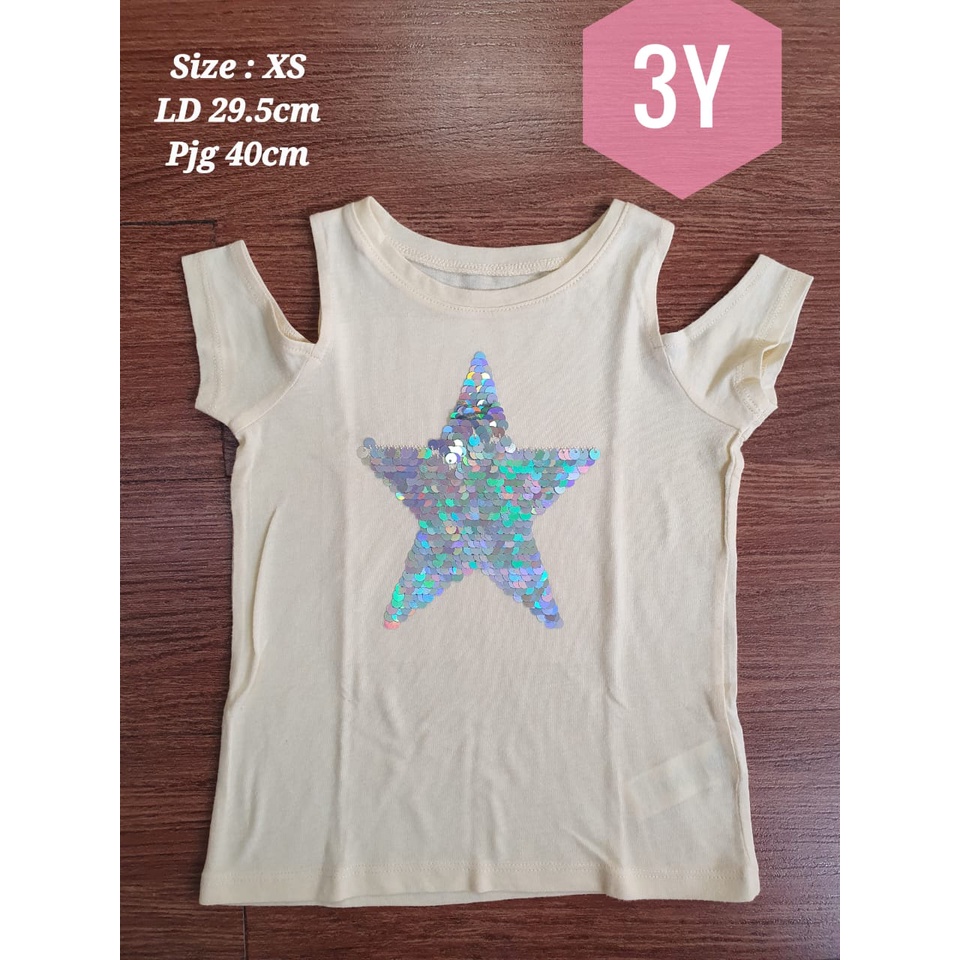 Preloved Star sequin Girls' Off Shoulder T-shirt - children's clothes / girls' clothes / girls' t-shirts / girls' tops / girls' sequin t-shirts