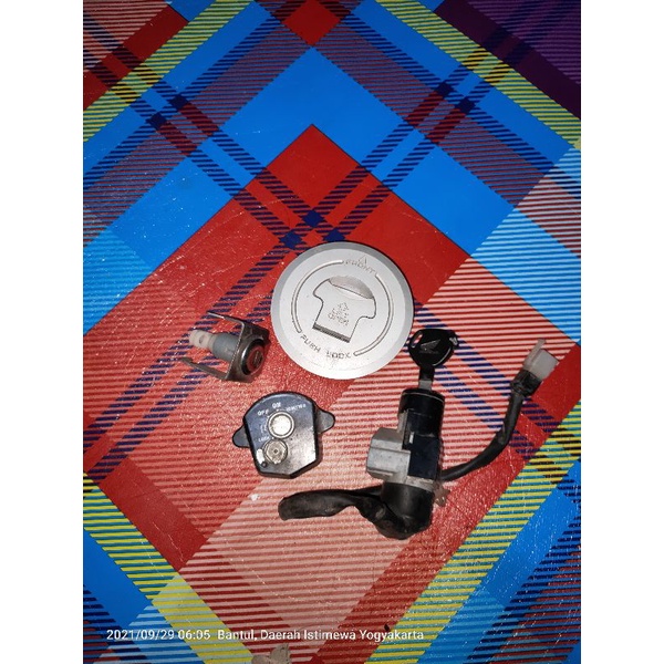 Keyset honda cbr 150r Ignition Key Cap Tank Cap Trunk Lock cbr 150 original Shopee Malaysia