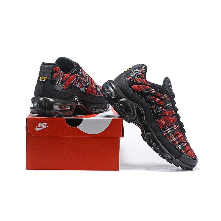 air max plus plaid