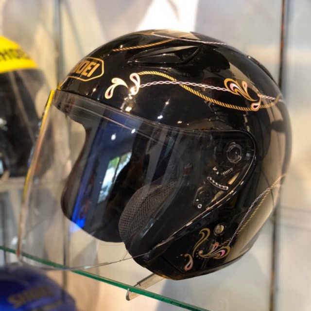 helmet yellow black