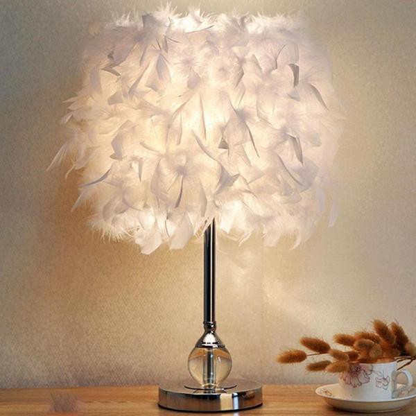 Creative Fashion White Feather Table Lamp Bedroom Bedside Desk Lamps Light