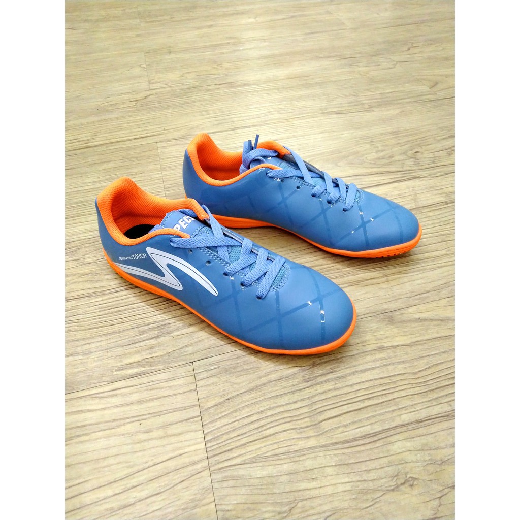 specs futsal shoes