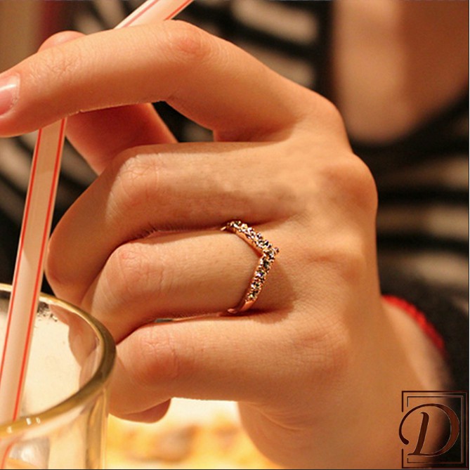 Dudu Ring Crystal Shine Woman Fashion Accessories Simple Design Rose Gold Cutewedding Gifts Fashion Accessories Shopee Malaysia