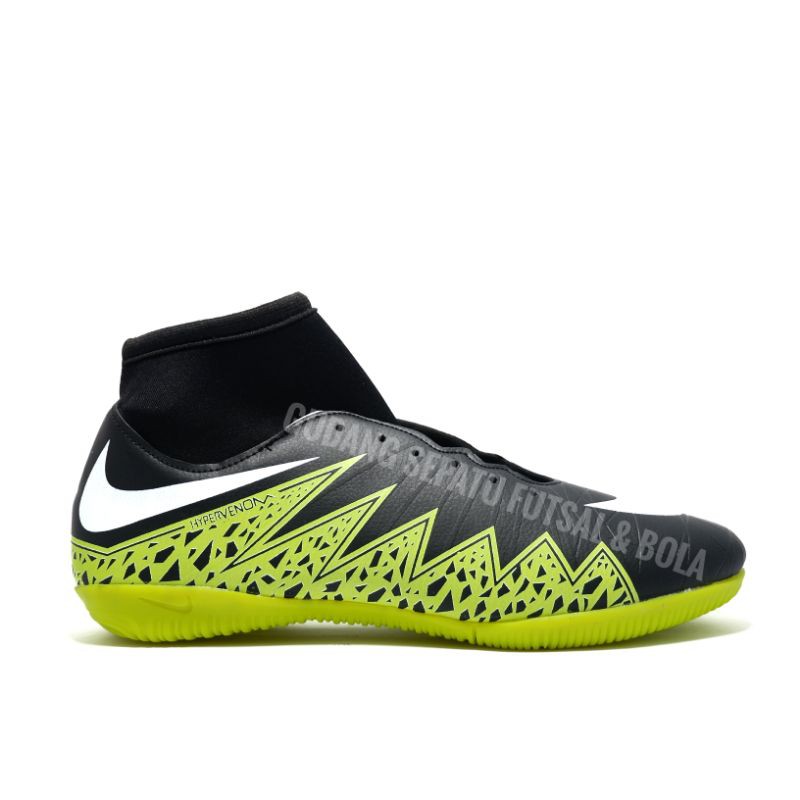 hypervenom futsal boots