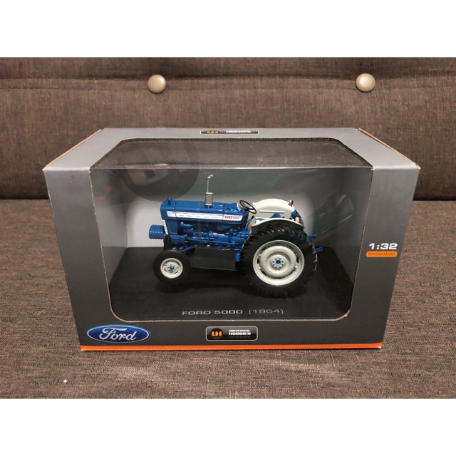 ford tractor diecast models