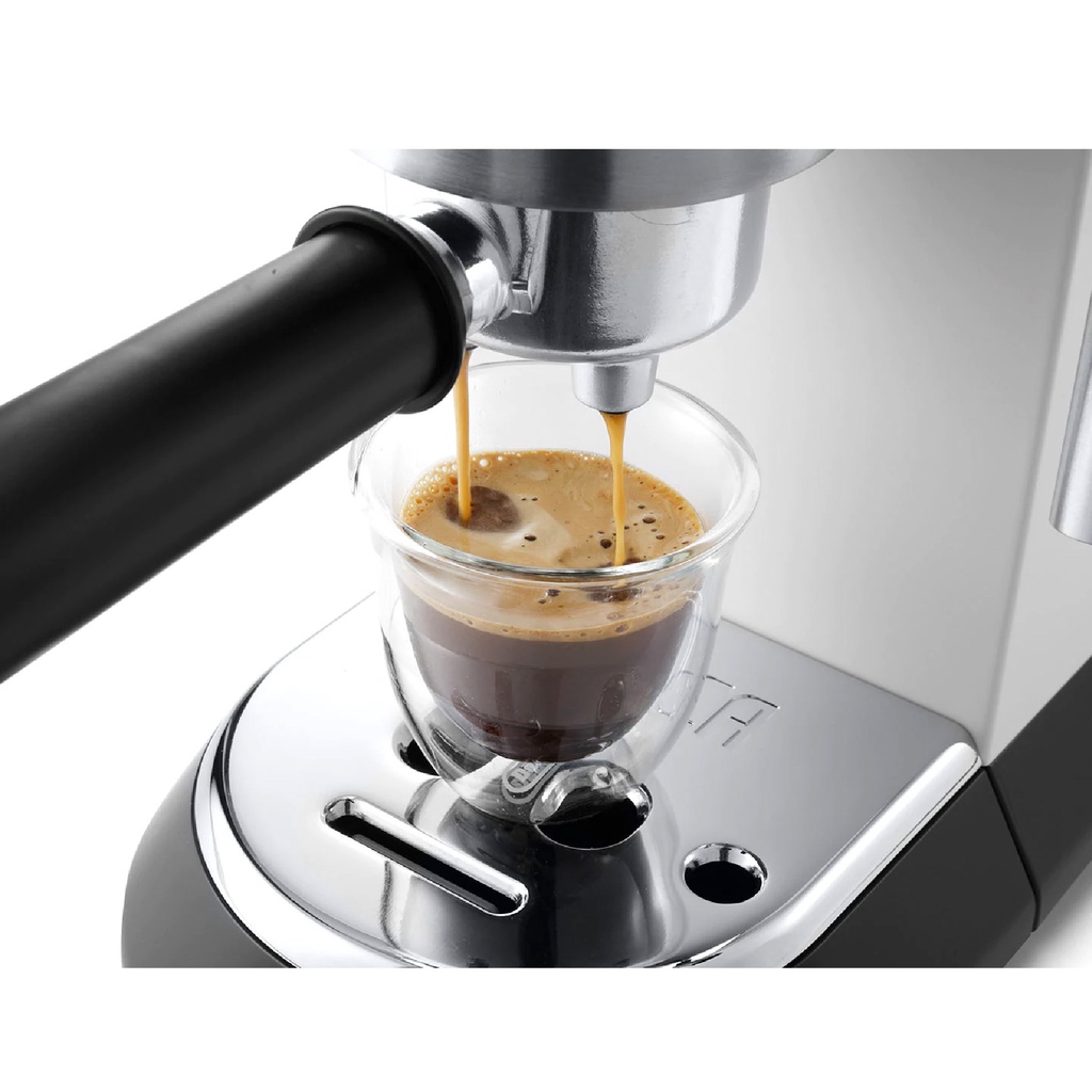 Delonghi Dedica Style Pump Espresso Coffee Machine EC685.R / EC685.BK