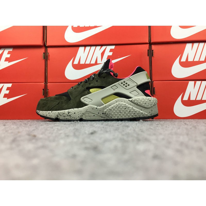 olive green and pink huaraches