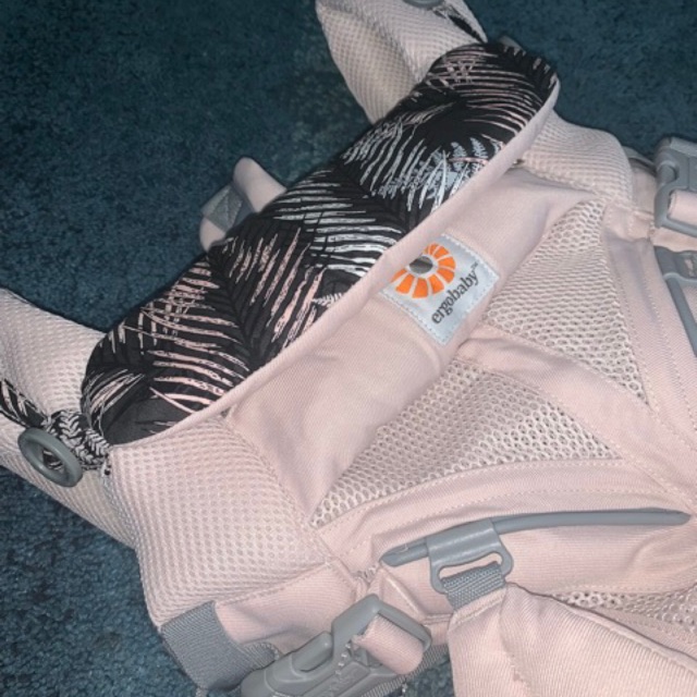 ergobaby omni 360 maui