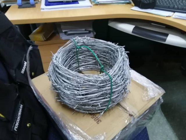 5KG BIGSALES GI Barbed Wire Dawai Kawat Duri 5KG Ready 5KG BIGSALES GI Barbed Wire Dawai Kawat Duri 5KG Ready