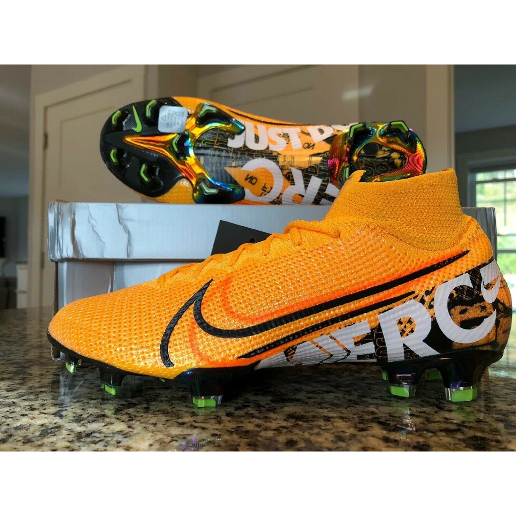 soccer cleats 9.5