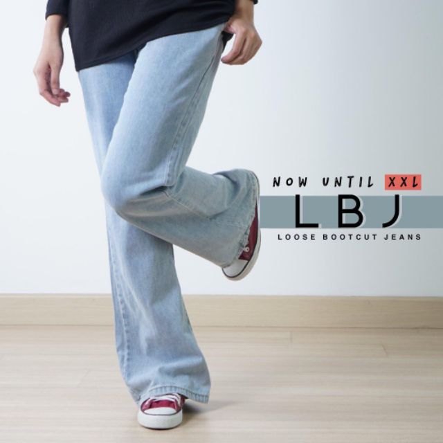 loose bootcut jeans