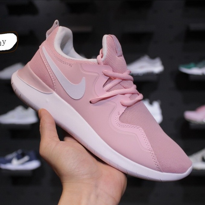 nike air tessen london