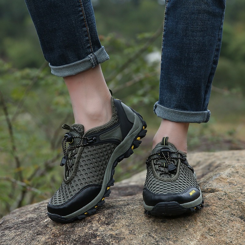 casual hiking shoes womens