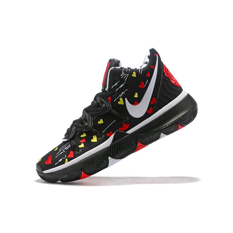 Llegan las Kyrie 5 I Love Sneakers