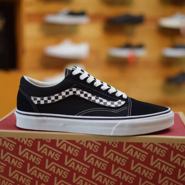 vans sidestripe v old skool
