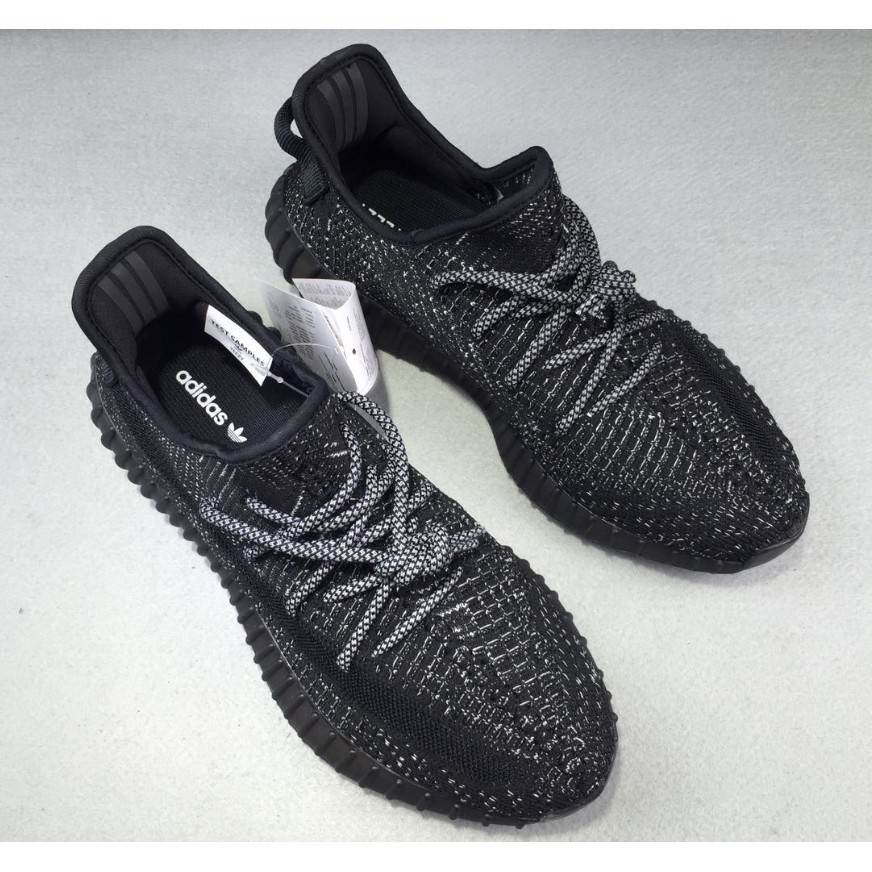 yeezy 350v2 static black
